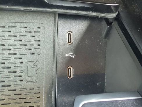 Used 2025 Mercedes-Benz GLE 53 AMG 4MATIC image 24