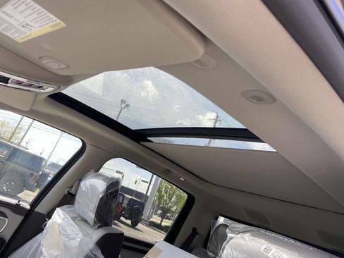 New 2025 RAM 1500 Laramie image 18