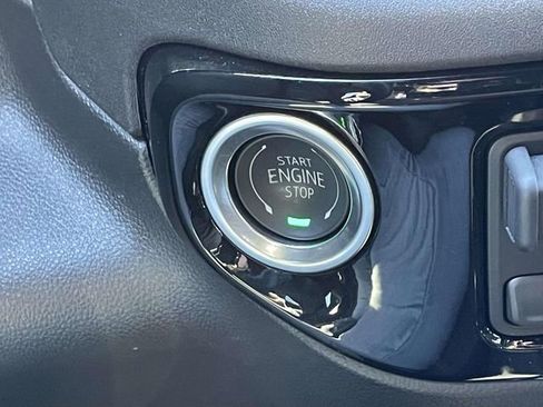 Certified 2025 Chevrolet Silverado 1500 ZR2 w/ Technology Package image 26