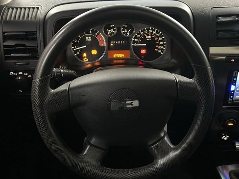 Used 2006 HUMMER H3 w/ Chrome Appearance Package AWD/4WD image 4