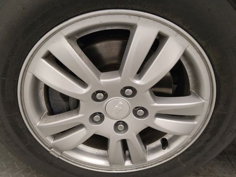 Used 2016 Chevrolet Sonic LT image 31