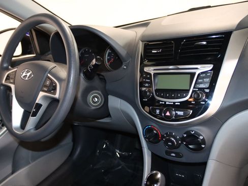 Used 2013 Hyundai Accent GLS w/ Premium Pkg FWD image 63