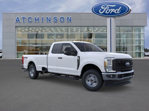 New 2026 Ford F250 XL w/ XL Chrome Package image 7