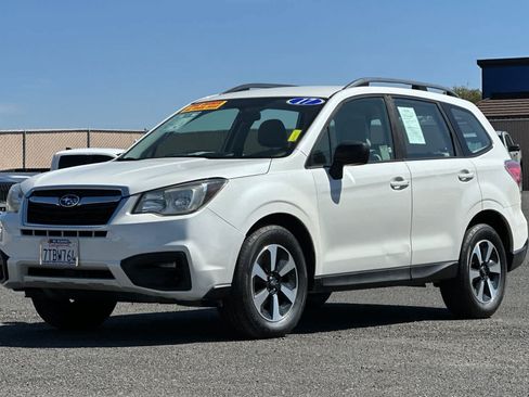 Used 2017 Subaru Forester 2.5i w/ Alloy Wheel Package AWD/4WD image 7