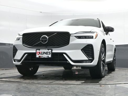 New 2026 Volvo XC60 B5 Plus w/ Climate Package AWD/4WD image 40