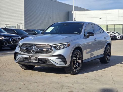 Used 2024 Mercedes-Benz GLC 300 4MATIC image 4