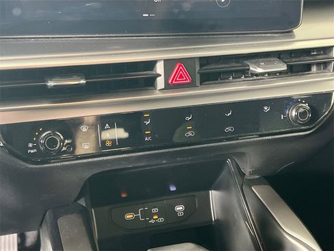 Certified 2024 Kia Sorento LX image 16