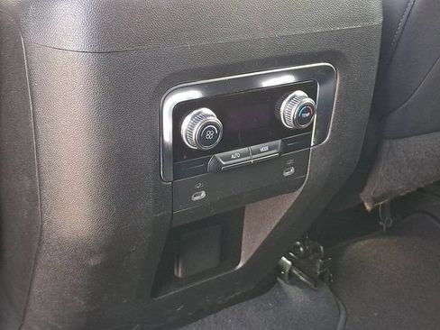Used 2022 GMC Yukon SLE w/ Max Trailering Package AWD/4WD image 19