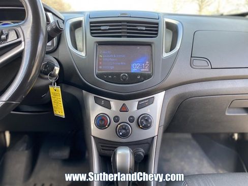 Used 2016 Chevrolet Trax LT w/ LT Convenience Package image 23