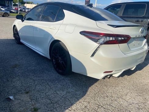 Used 2022 Toyota Camry XSE FWD image 5