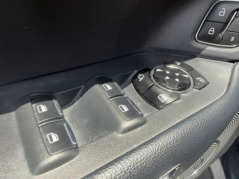 Used 2023 Ford Expedition XLT RWD image 23