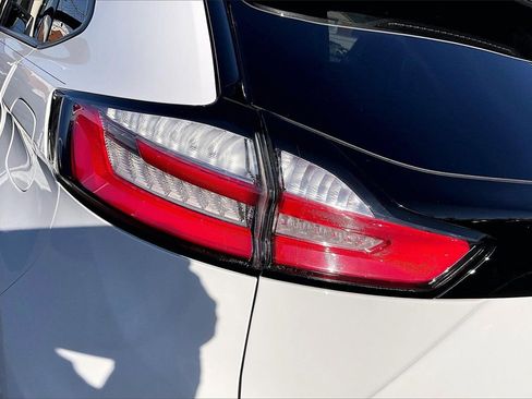 Used 2023 Ford Edge SE w/ Black Appearance Package image 26