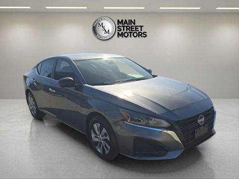 Used 2025 Nissan Altima 2.5 S image 7