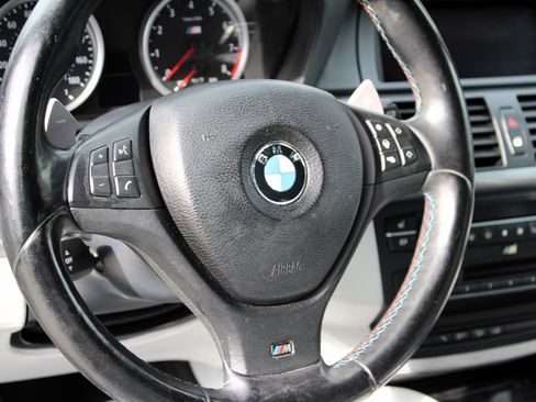 Used 2010 BMW X5 M image 33