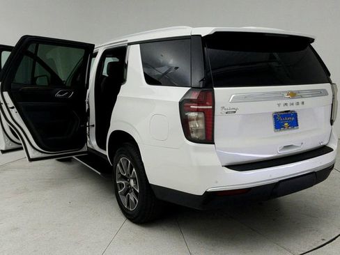 Used 2022 Chevrolet Tahoe LT w/ Luxury Package image 12