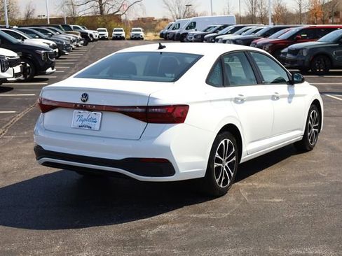 Used 2025 Volkswagen Jetta Sport FWD image 5