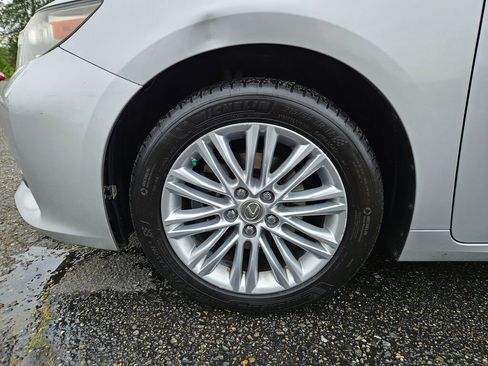 Used 2013 Lexus ES 350 w/ Premium Pkg FWD image 8