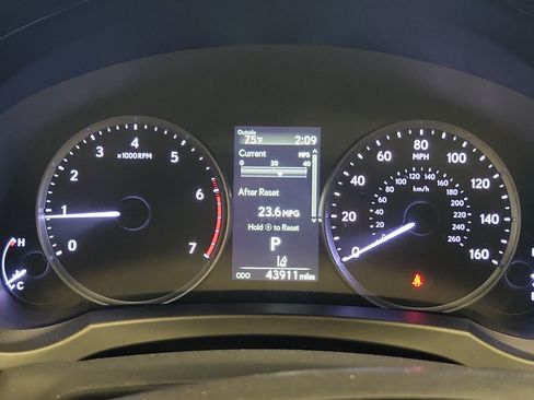 Used 2023 Lexus IS 300 w/ Comfort Package RWD image 30