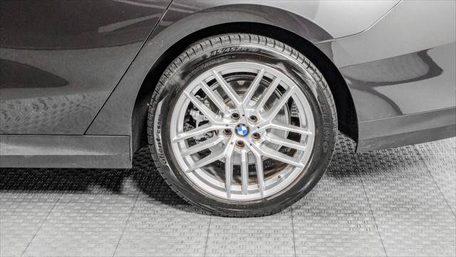 Used 2025 BMW 530i w/ Premium Package RWD image 37