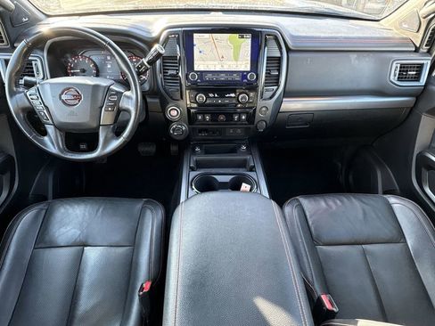 Used 2024 Nissan Titan PRO-4X w/ Pro-4x Convenience Package image 24