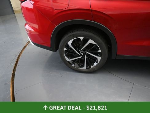 Used 2024 Mitsubishi Outlander SE image 24