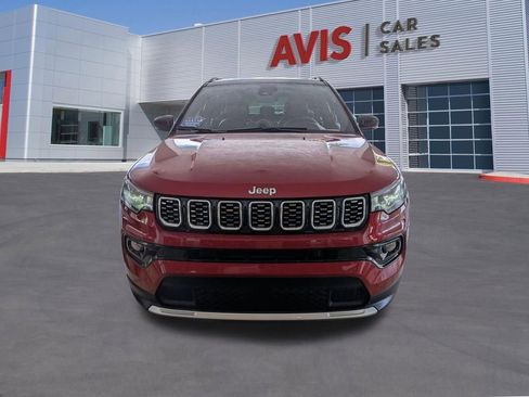 Used 2025 Jeep Compass Limited AWD/4WD image 2