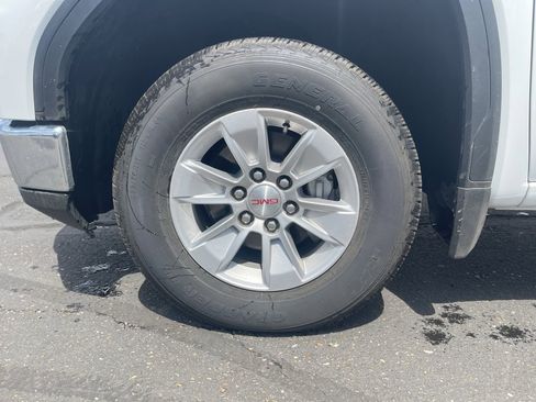 Used 2025 GMC Sierra 1500 SLE w/ Preferred Package image 13