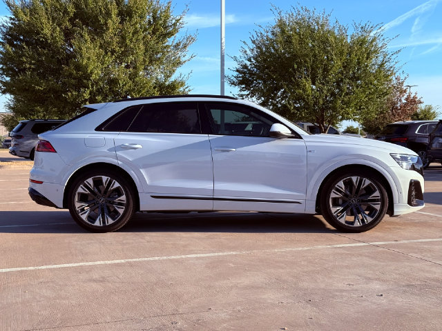Used 2026 Audi Q8 Premium Plus AWD/4WD image 18
