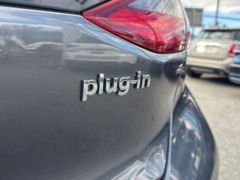 Used 2019 Hyundai Ioniq Plug-In Hybrid image 14