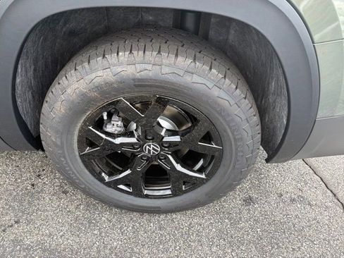 New 2026 Volkswagen Atlas Peak Edition AWD/4WD image 10