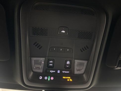 Used 2025 Cadillac XT5 Premium Luxury image 30