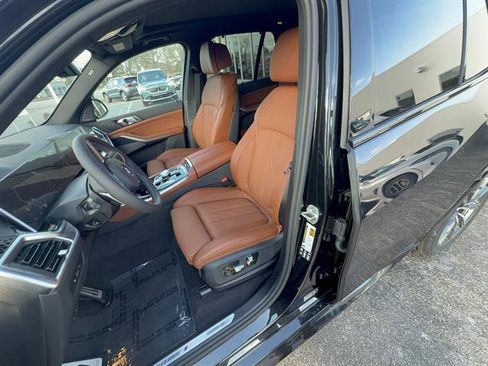 New 2026 BMW X5 M60i image 10