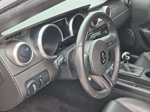 Used 2009 Ford Mustang Shelby GT500 RWD image 10