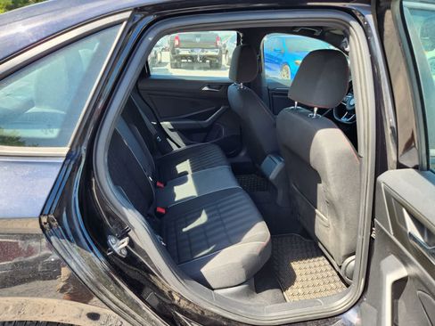 Used 2019 Volkswagen Jetta GLI image 23