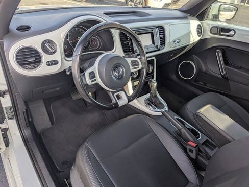 Used 2019 Volkswagen Beetle 2.0T SE image 13