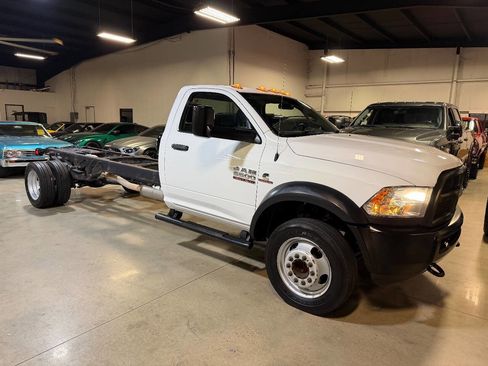 Used 2018 RAM 5500 Tradesman image 2