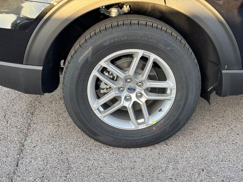 New 2026 Ford Explorer Active image 4