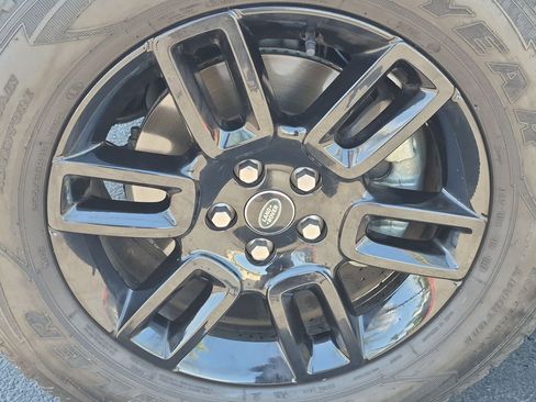 Used 2024 Land Rover Defender 110 S AWD/4WD image 13