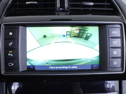 Used 2018 Jaguar F-PACE S image 27