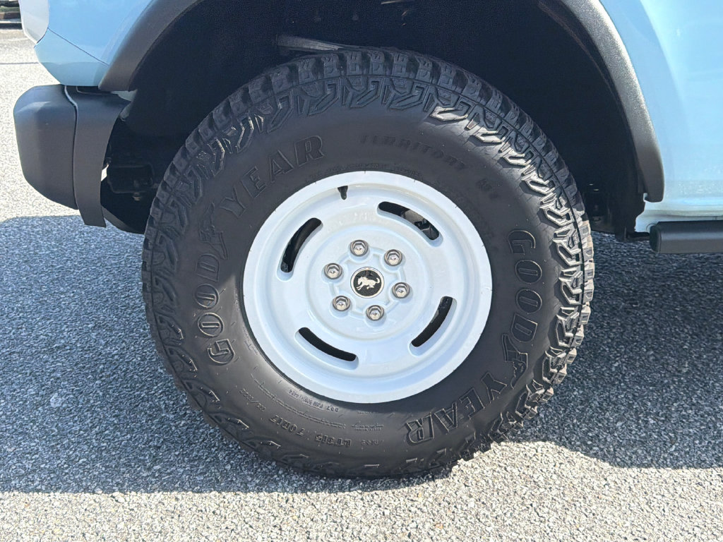 Used 2024 Ford Bronco Heritage Edition AWD/4WD image 11