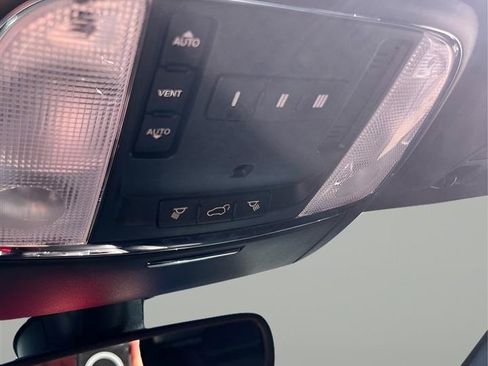 Used 2019 Jeep Grand Cherokee Limited AWD/4WD image 34
