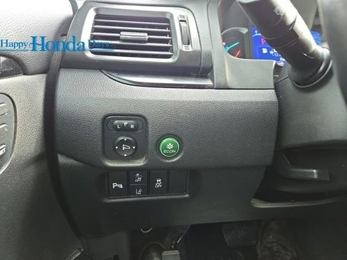 Used 2022 Honda Pilot Touring image 31