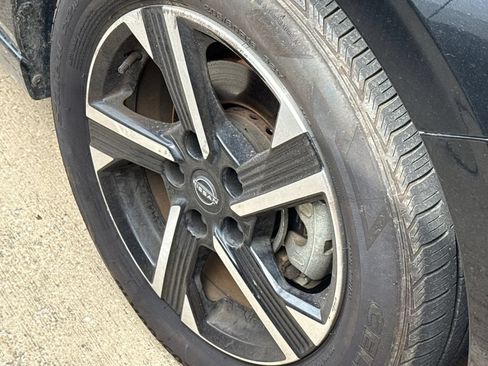Used 2024 Nissan Sentra SV FWD image 5
