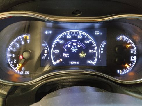 Used 2020 Jeep Grand Cherokee Laredo image 23