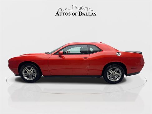 Used 2023 Dodge Challenger SXT w/ Plus Package image 5
