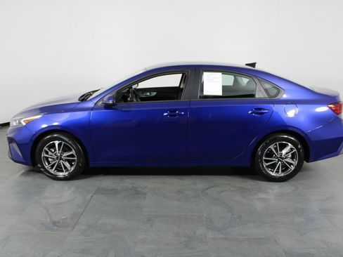Used 2023 Kia Forte LXS w/ LXS Technology Package FWD image 13