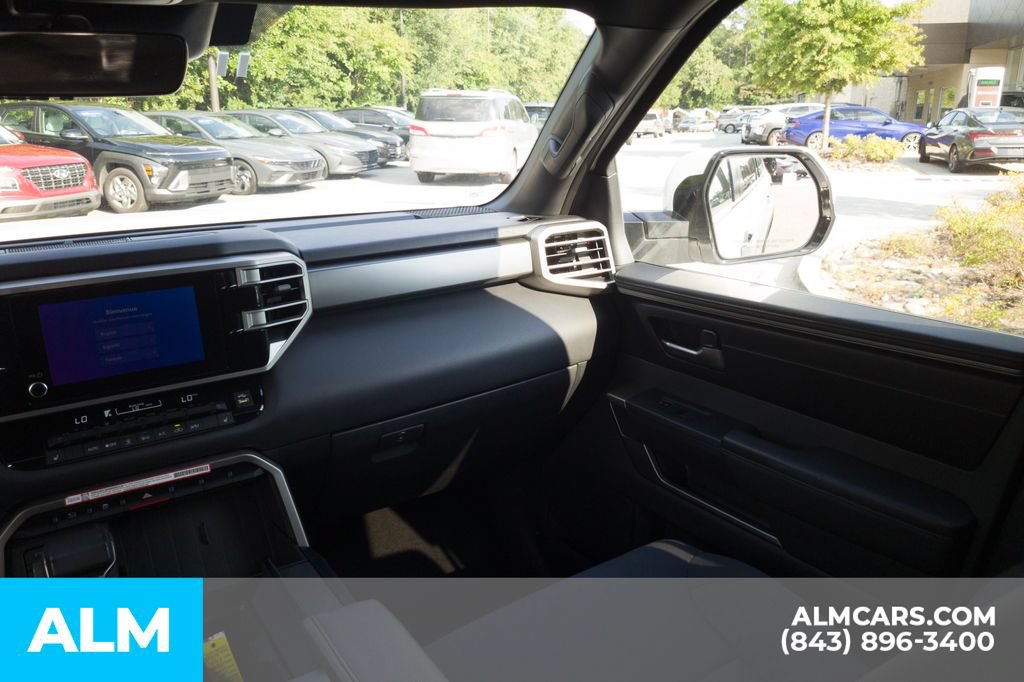 Used 2025 Toyota Sequoia SR5 AWD/4WD image 20