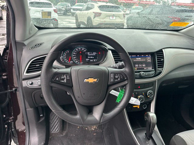 Used 2020 Chevrolet Trax LT FWD image 10