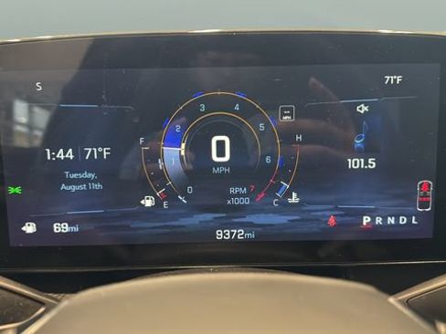 Used 2025 Chevrolet Equinox LT w/ Convenience Package II FWD image 11