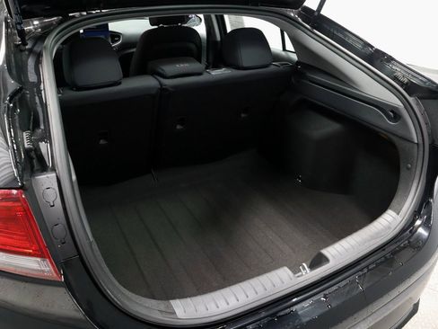 Used 2018 Hyundai Ioniq Blue image 12